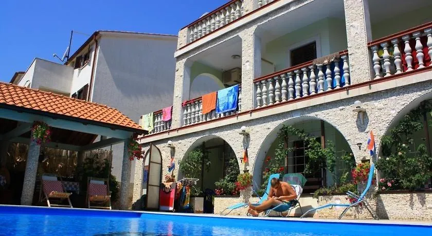 Room In Medulin With Terrace, Air Conditioning, Wifi 3488-7 Guest house