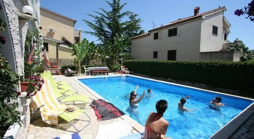 Room In Medulin With Terrace, Air Conditioning, Wifi 3488-7 0*,